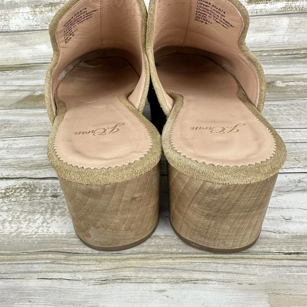 J.CREW Suede Leather Slip on‎ Clogs Studded Desert Sand Beige Women Size 9 Y2K - Picture 5 of 13